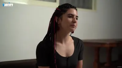 The sexual psychologist attacks again