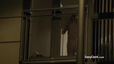 Geile Milf fickt mit dem Polizisten