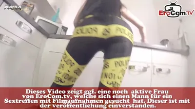 Ehefrau hat POV Quickie in der Küche mit saftigen deutschen Creampie