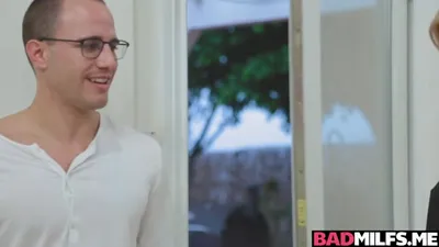 Flotter Dreier mit Bad Mom und ihrer süssen Tochter