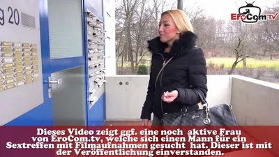 Erster Dreiersex für junges Teen mmit zwei Kerlen