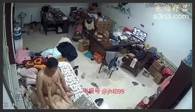 杂货店夫妇铺面做爱被偷拍