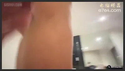 鬼才色情导演 走马探花 全球特别嫖娼企划 害羞纹身小只马潮妹边挨操边揉阴蒂