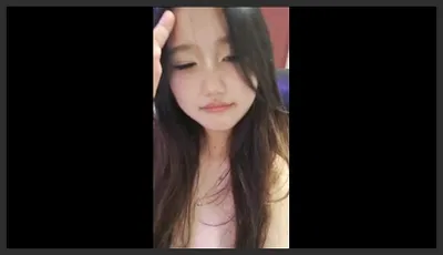 Chinese Girl Hooks Pussy, Water Splashes Out
