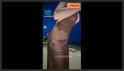 Rosababy telanjang bulat pergi ke pantai untuk Berenang, lalu masturbasi di rumah