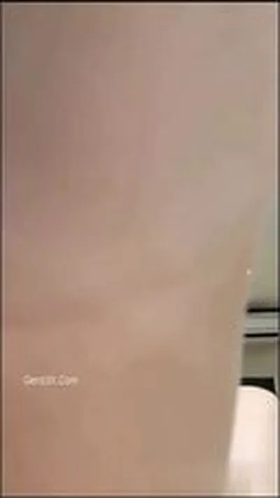My girlfriend Thanh Huyen is slender but has a plump pussy and loves to ride