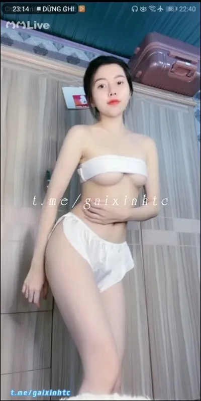 Streamer Lonteng, kata sandi untuk kalian nikmati dan puaskan mata kalian