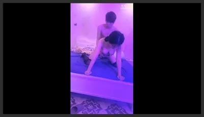 爸爸你好大啊顶到底了对白淫荡 土豪高价定制小情侣开房露脸性爱边拍边做小嫩妹奶大叫声让人受