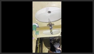 趁酒醉拿下兄弟女友兄弟的骚女友吵架了来找我喝酒没喝几瓶就主动勾引我了在卫生间直接后入