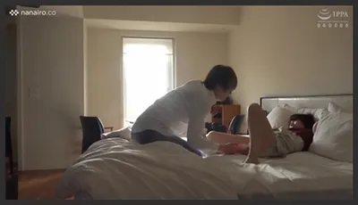 Meeting an ex-girlfriend at a motel