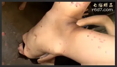 重拳出击 sm 滴蜡 拳交对付女拳最好的方法就是逼两拳