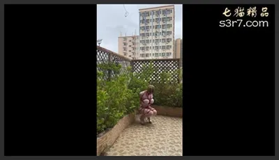 自缚小诡家中捆绑