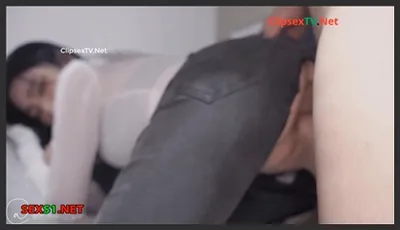 Linh Chi 2k3 (Miu ZXC) Rips Her Pants for Her Boyfriend to Fuck Her