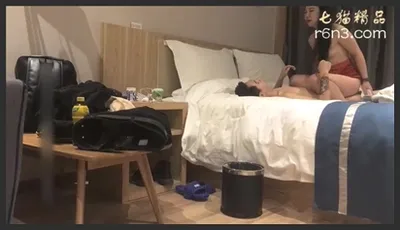 不穿内裤的骚御姐