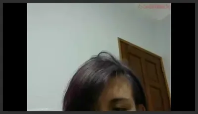 Home alone, so she masturbated and sent it to her boyfriend to watch