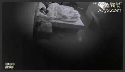偷拍卷发美女开房实录