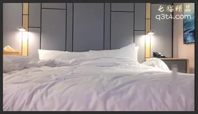 气质高颜值长相甜美妹子 舔奶摸逼深喉口交上位骑乘大力猛操,最后无套啪啪