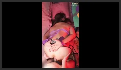 约到一枚母狗阿姨 很乖又听话直接上手铐 干她屁眼