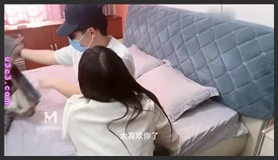 麻豆映画传媒x三只狼.SZL-025.元旦跨年夜被暗恋已久的女同学酒后打炮