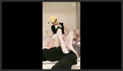 骚女被两大汉3P