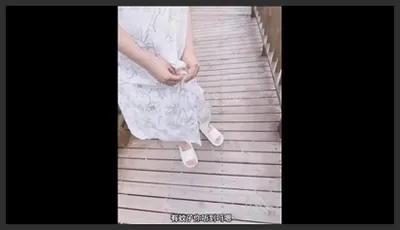 Horny pregnant wife with a plump pussy wants to have sex in public