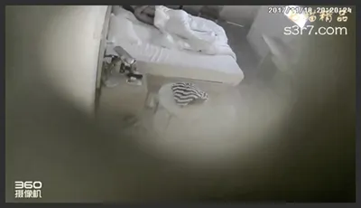 偷拍实录眼镜男酒店约炮