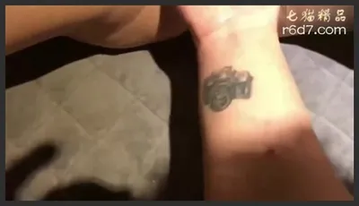 叔嫂通奸哥哥出差嫂反差萝莉强奸被偷拍子饥渴难耐勾引小叔子双手狂扣喷