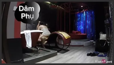 having sex with my girlfriend on the love seat