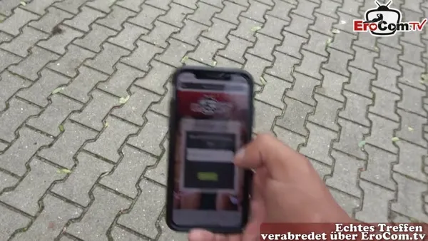 Beim Zocken lässt sich die deutsche Tattooschlampe ficken