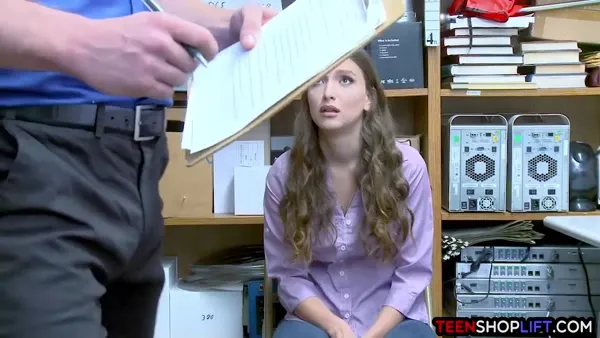 Blondes Flittchen nach dem Oralsex gevögelt