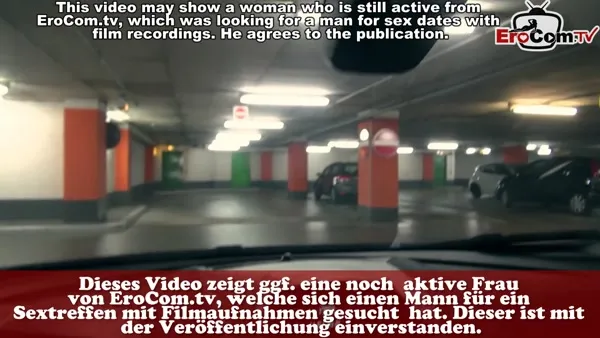 Alter Herr vögelt junges religöses Mädchen